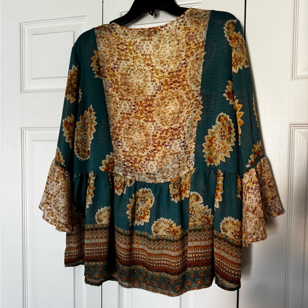 sheer top - Picture 6 of 6